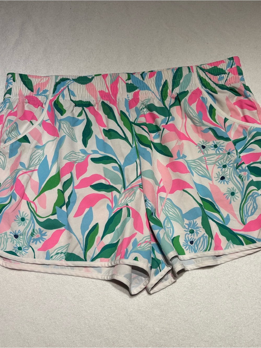 Lilly Pulitzer Pink & Green Floral Leaf Athletic Shorts - Picture 4 of 8